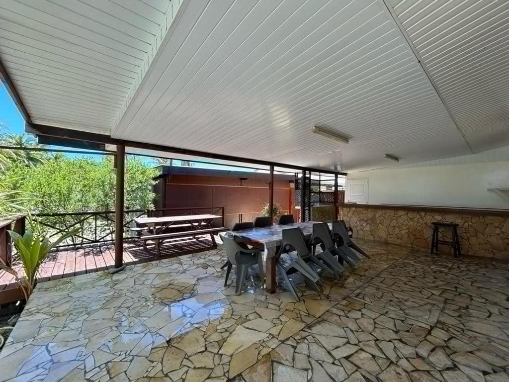 Chez Tamatuamai Hotel Avatoru Exterior photo